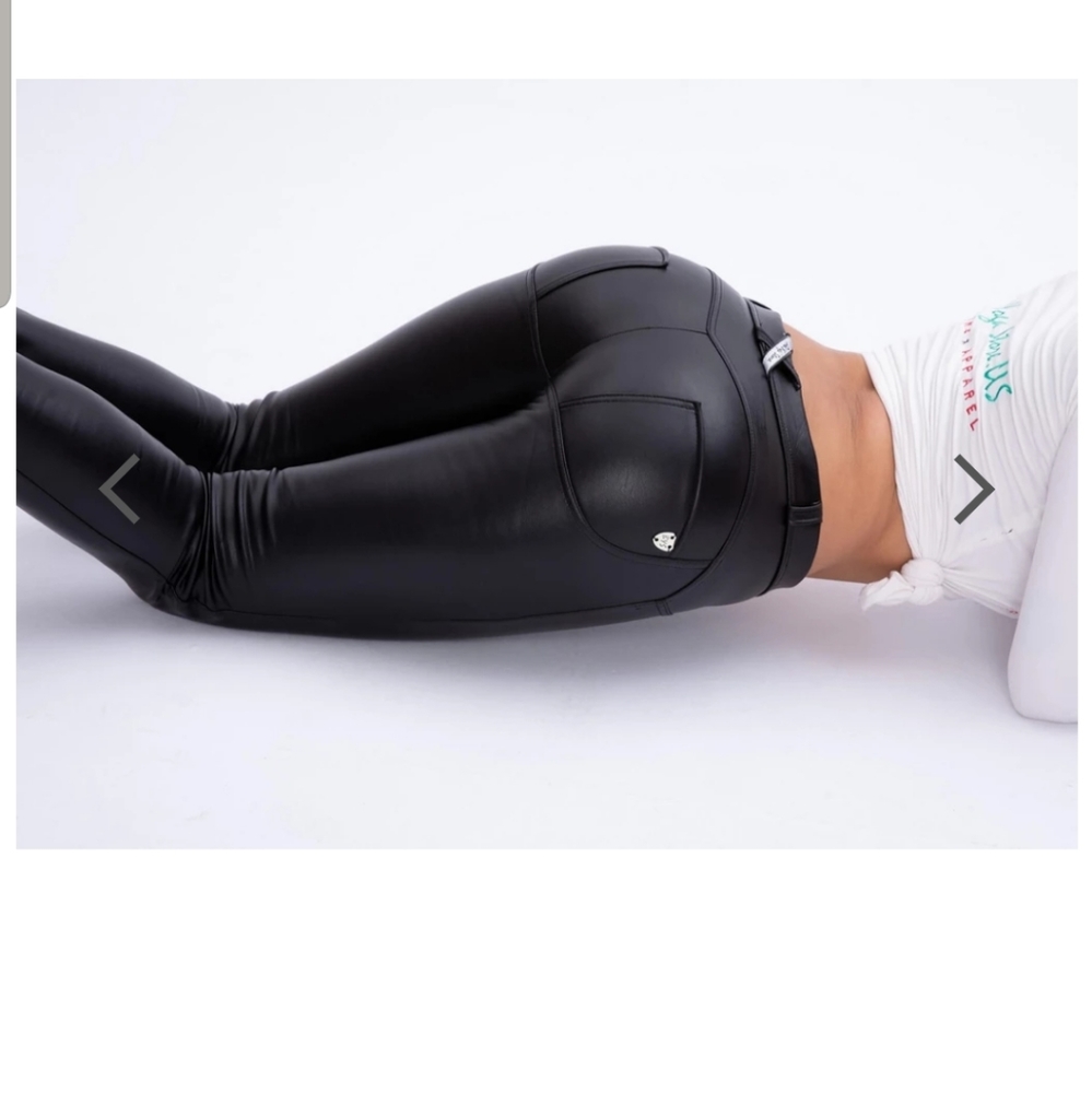 Mid/High Waist Shiny Black Eco-Leather Lifts &Supp
